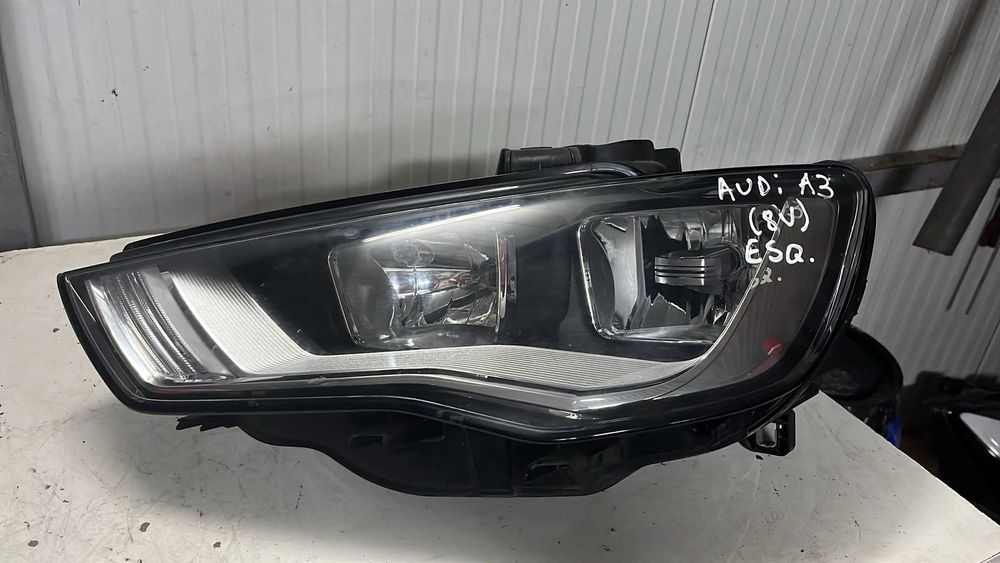 Farol Esquerdo AUDI A3 (8V1) CRK