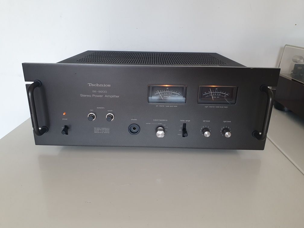 Technics SE-9200 , końcówka mocy