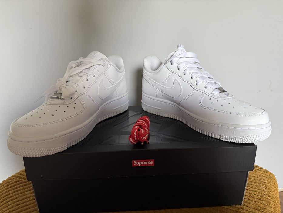 Buty Nike Air Force 1 x Supreme "White" limitowana edycja, 38,5