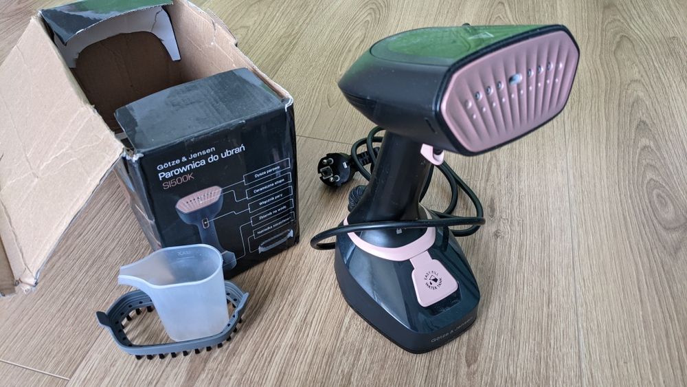 Parownica do ubrań (Steamer) GÖTZE & JENSEN SI500K