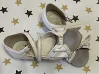 Танцювальні туфлі для дівчат Club Dance: Б-4 білий лак, блок каблук