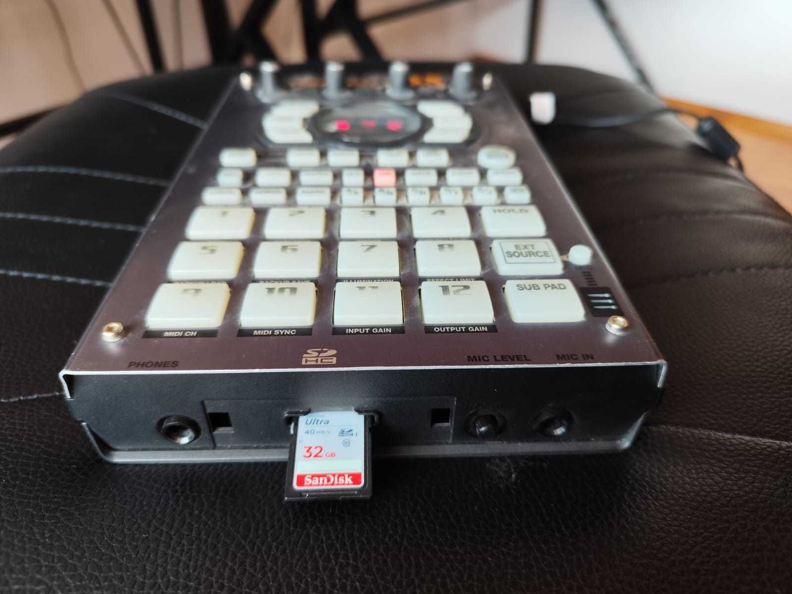 Sampler Roland SP 404 SX