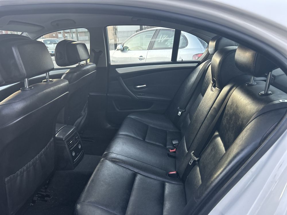 Vende-se BMW 520d (2008) - Automático | Diesel
