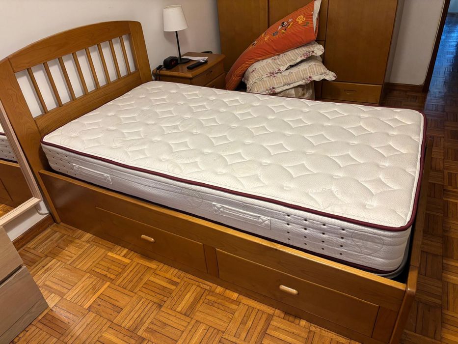 Cama de solteiro + colchão