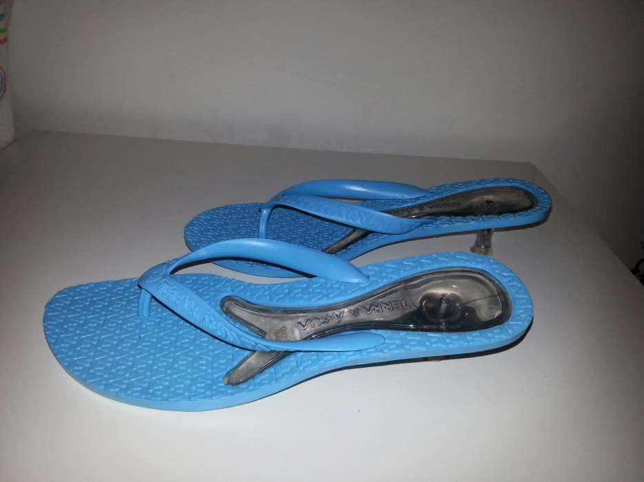 Chinelos de verão, TERRA E ÁGUA, rosa e azul