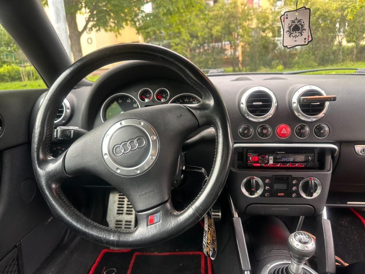 Audi TT 1.8 • 1999 • doinwestowane mechanicznie