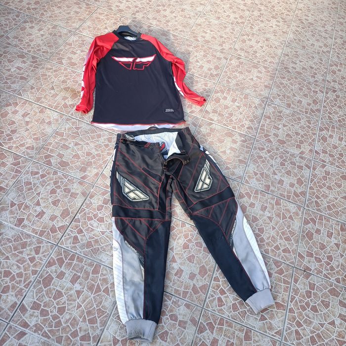 Equipamento de motocross