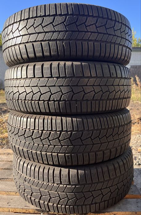 Зимові шини комплект 205/60 r16 Continental