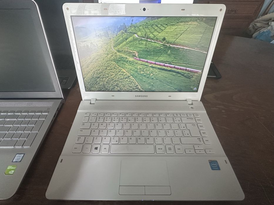 Portátil Samsung  em excelente estado,