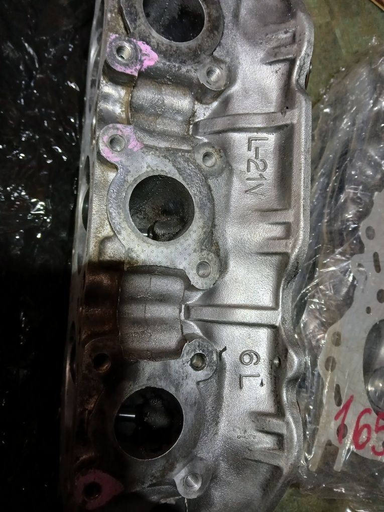 Nissan 3.0 V6 VG30 głowicę po regeneracji nowe zawory Terrano Maxima