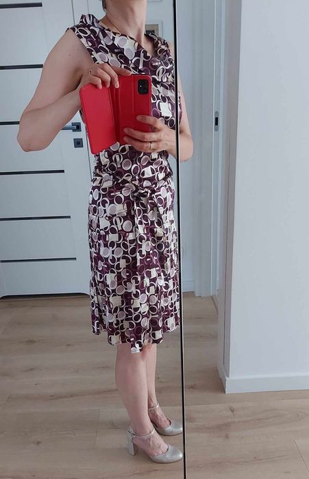 Fioletowa sukienka stylizowana na lata 20-ste. Rozmiar M