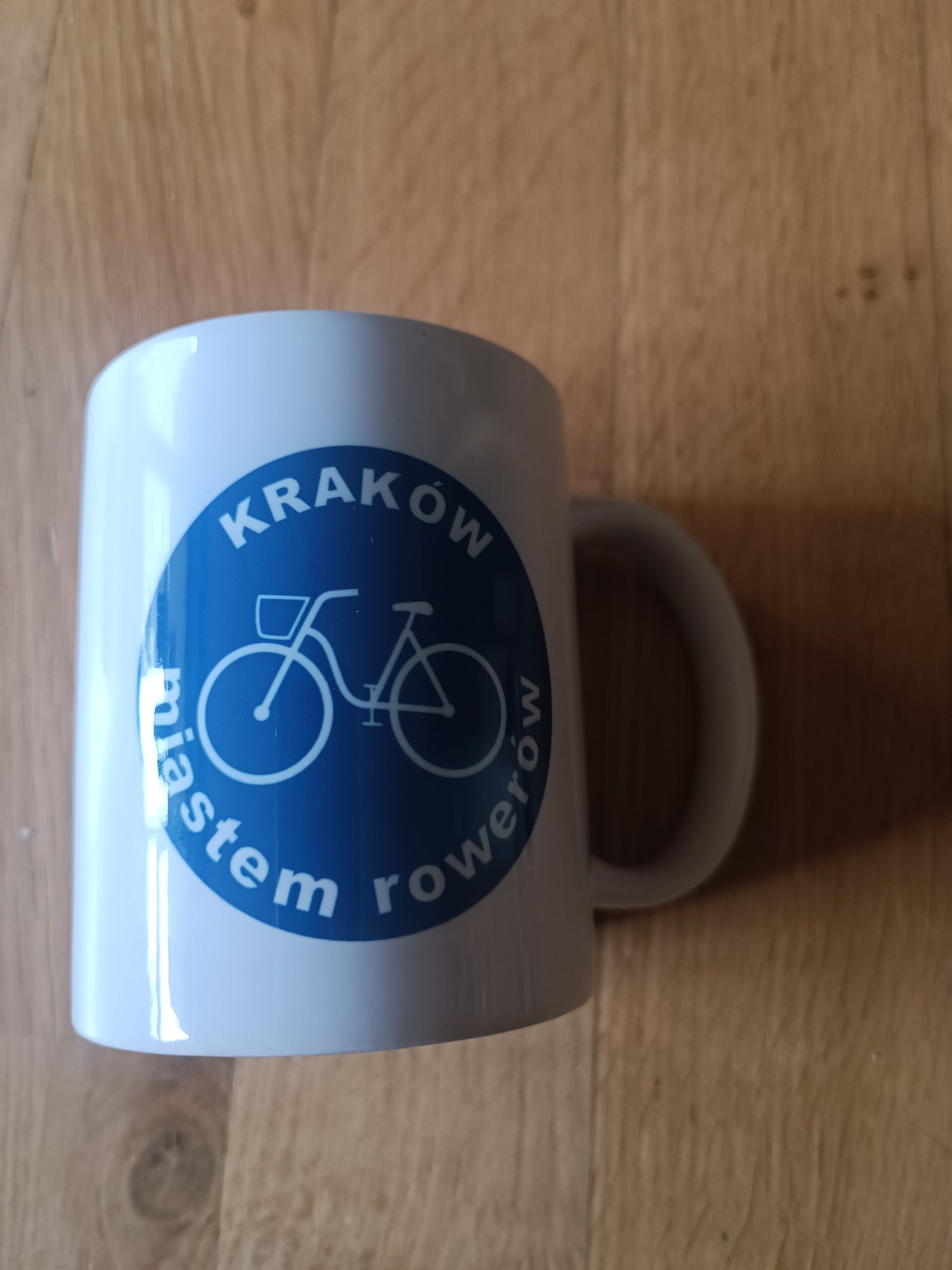 Kubek biały Kraków miastem rowerów