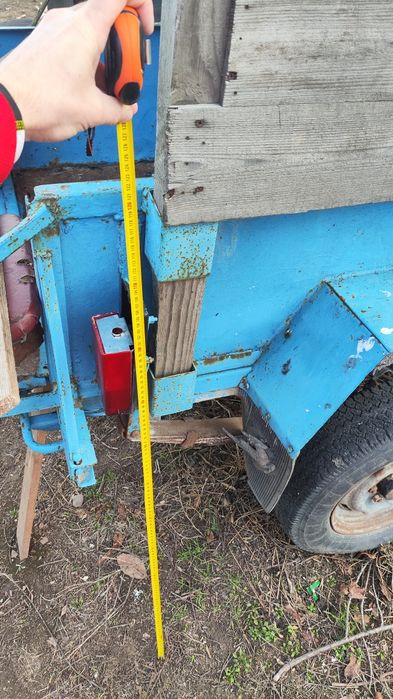 Причеп автомобільний