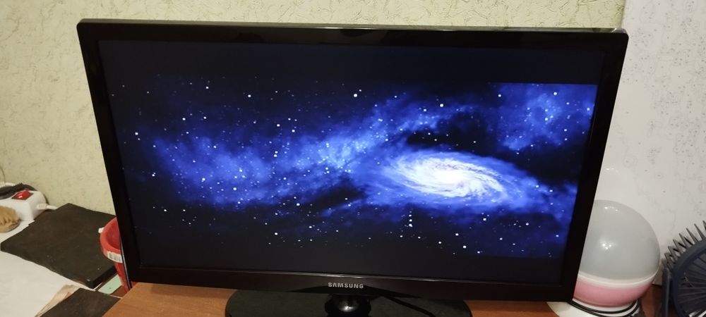 Led телевизор Samsung