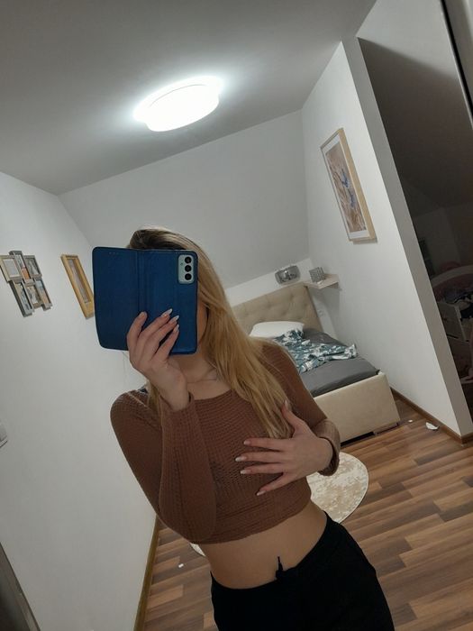 Bluzka sweter sweterek crop top azurowa xs s shein