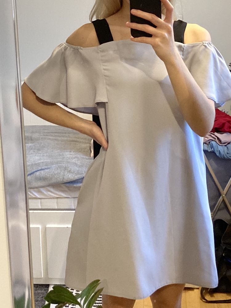 Liliowa sukienka