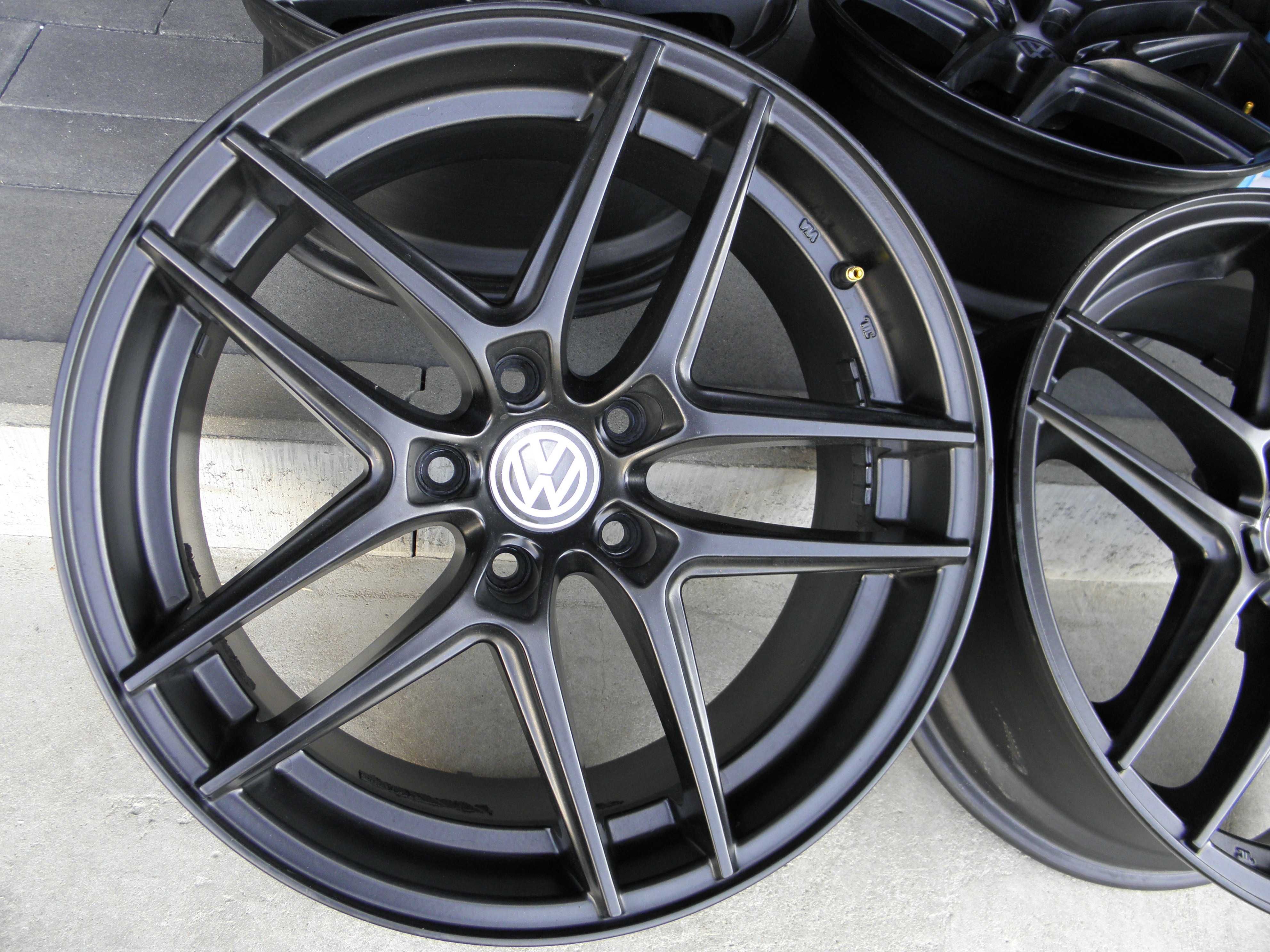 Felgi 18 VW Passat Sharan Seat Exeo Audi A4 A6 Q3 Mercedes 5x112 ET35