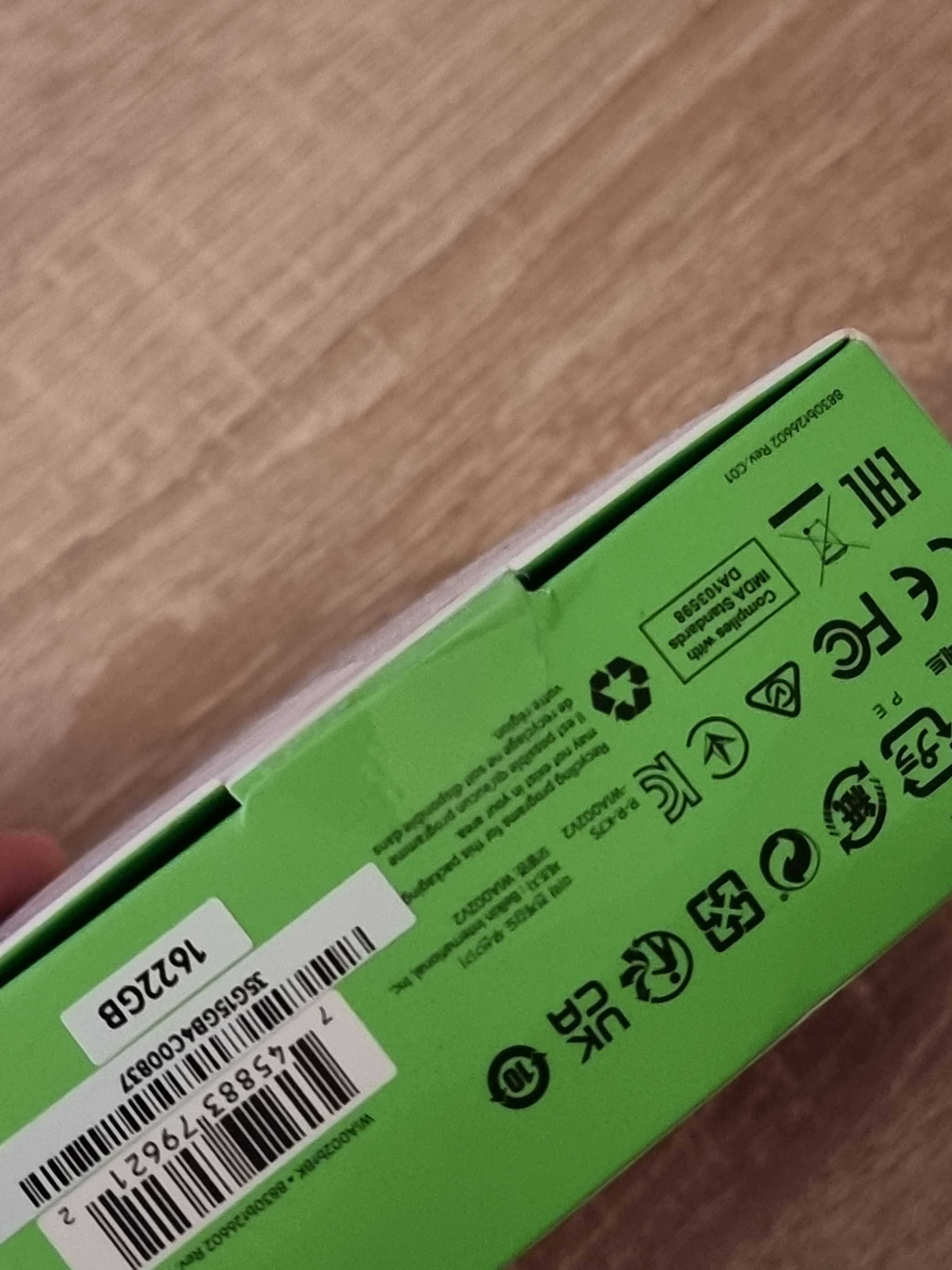 Ładowarka indukcyjna Belkin ‎WIA002BTBK 15w