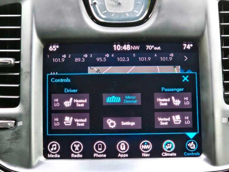 2017 Chrysler 300