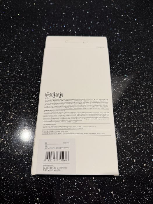 Iphone 12 pro etui spigen
