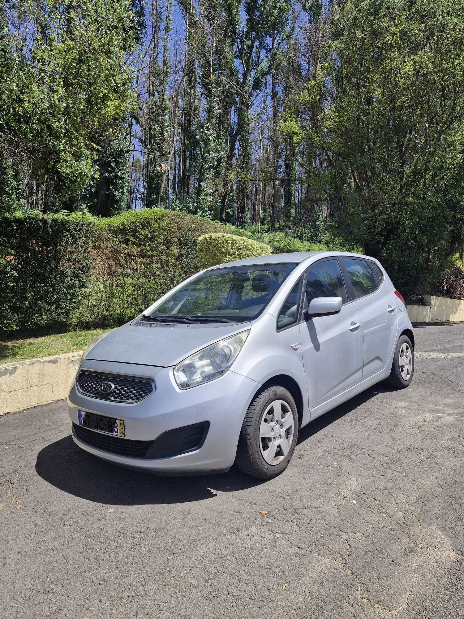 KIA VENGA Eco Dynamics 1.4 -
2010