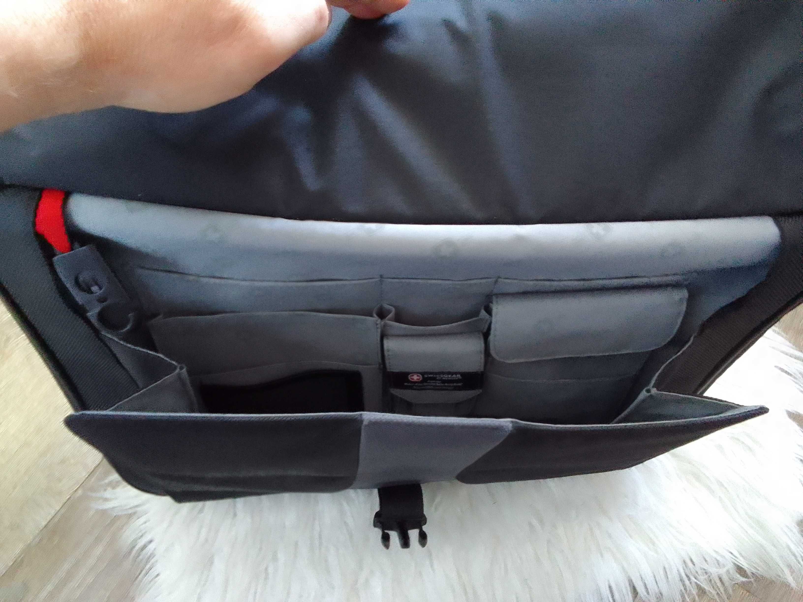 Torba na notebooka jak Nowa torba na laptopa Wenger Legacy teczka