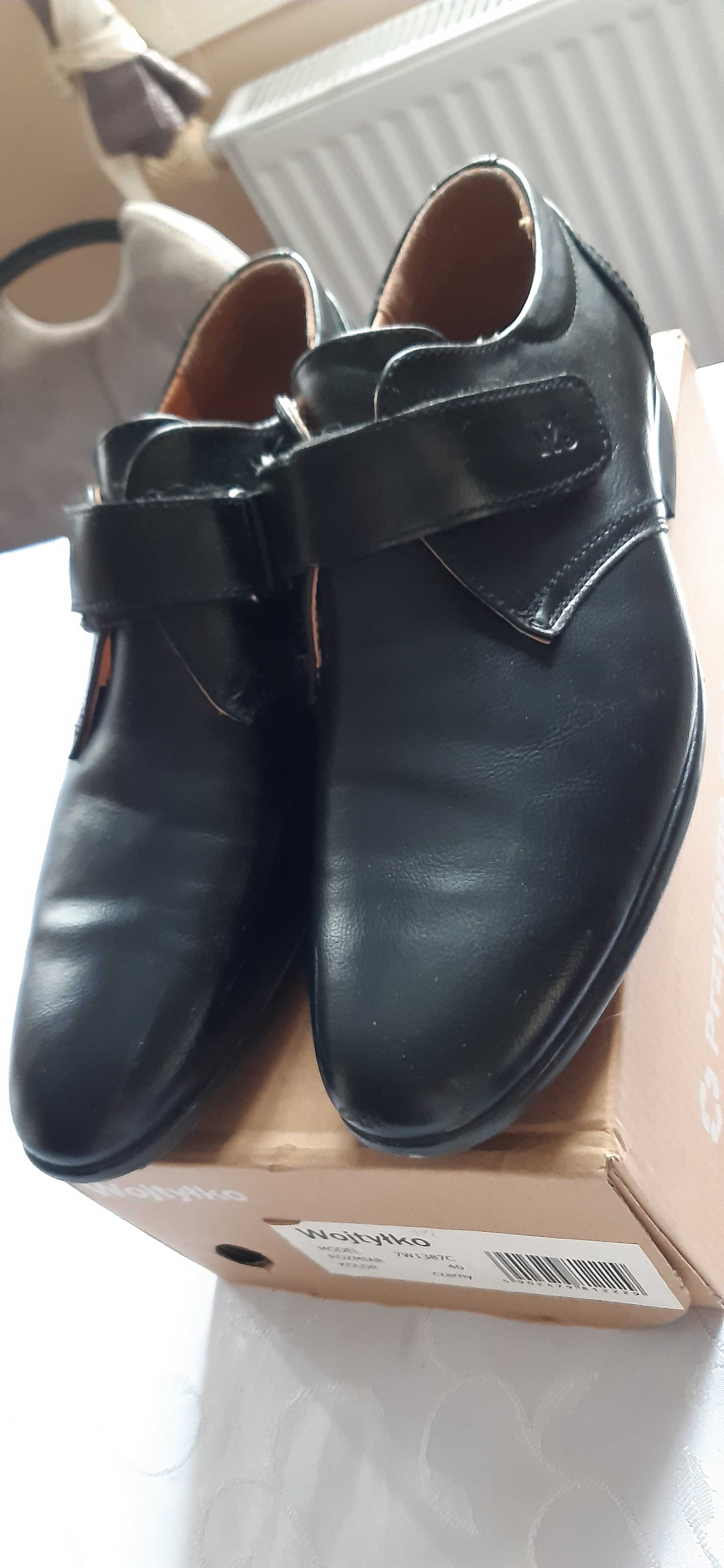 Buty chłopięce eleganckie rozm.40