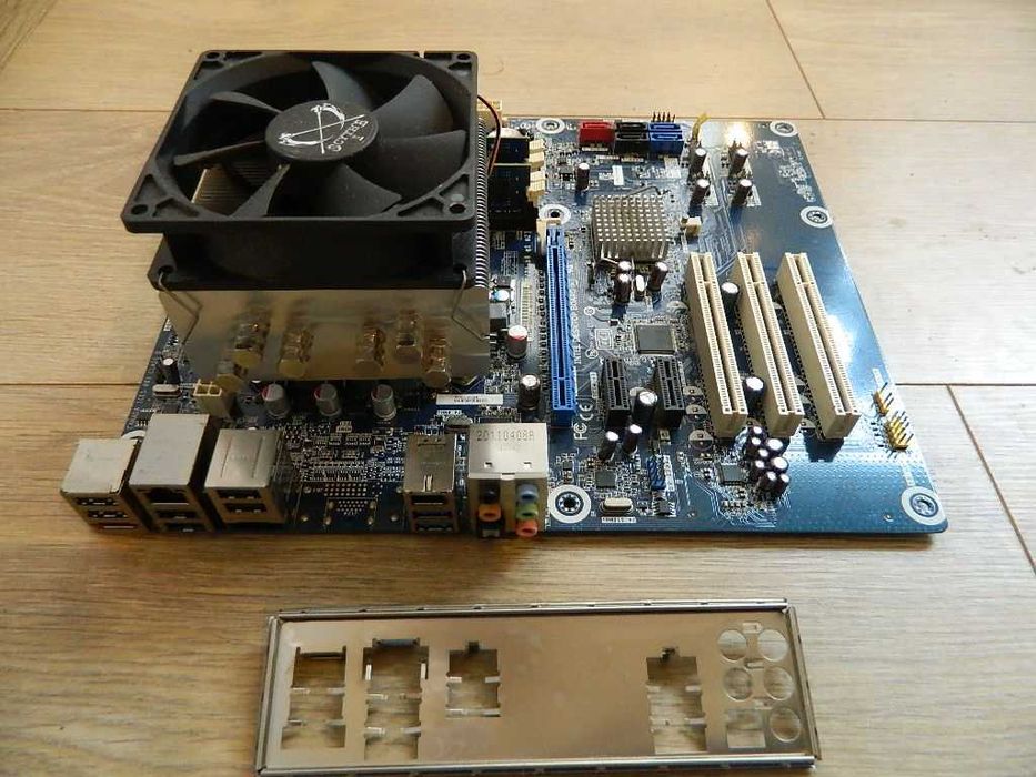 Core i5-2500K z płytą Intel i 8GB DDR3