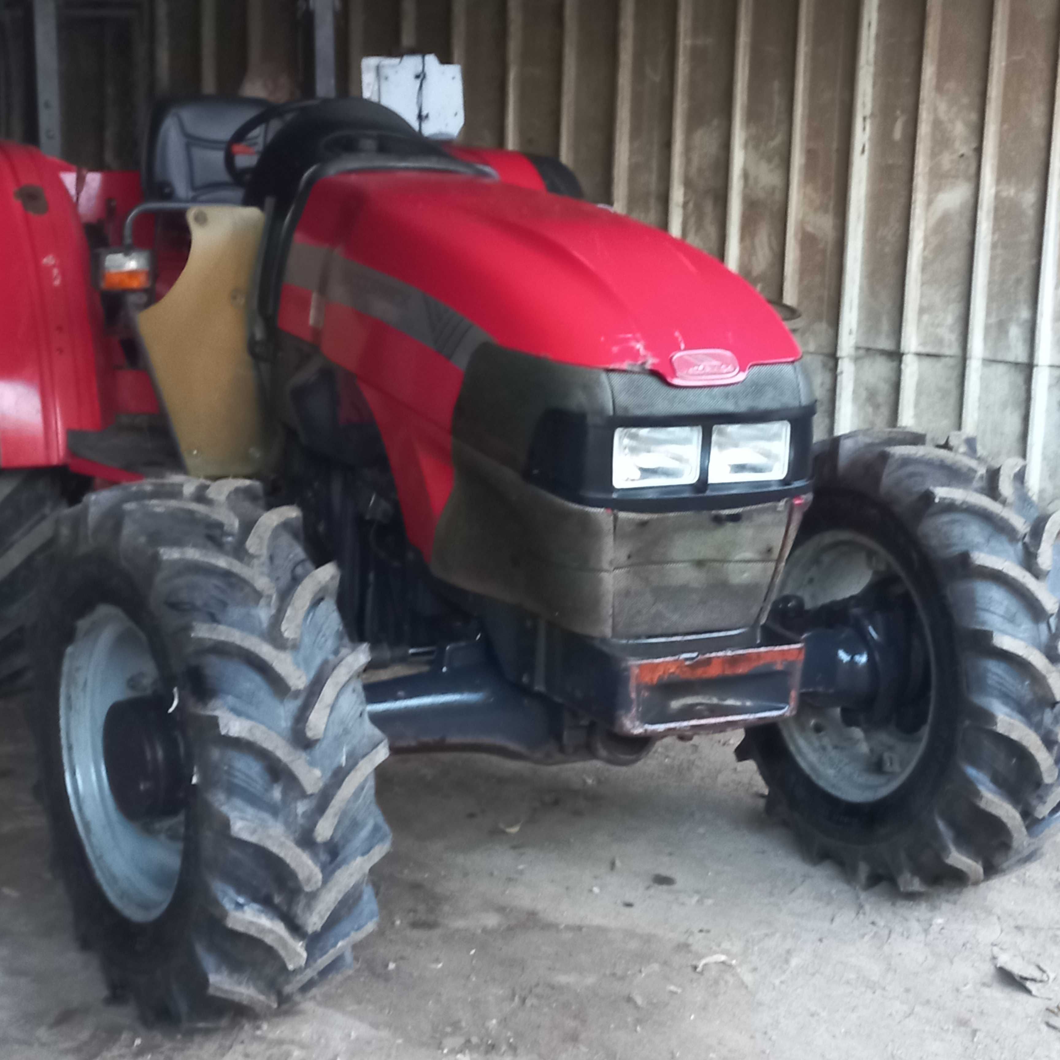 Vende-se trator Mccormick CL 75