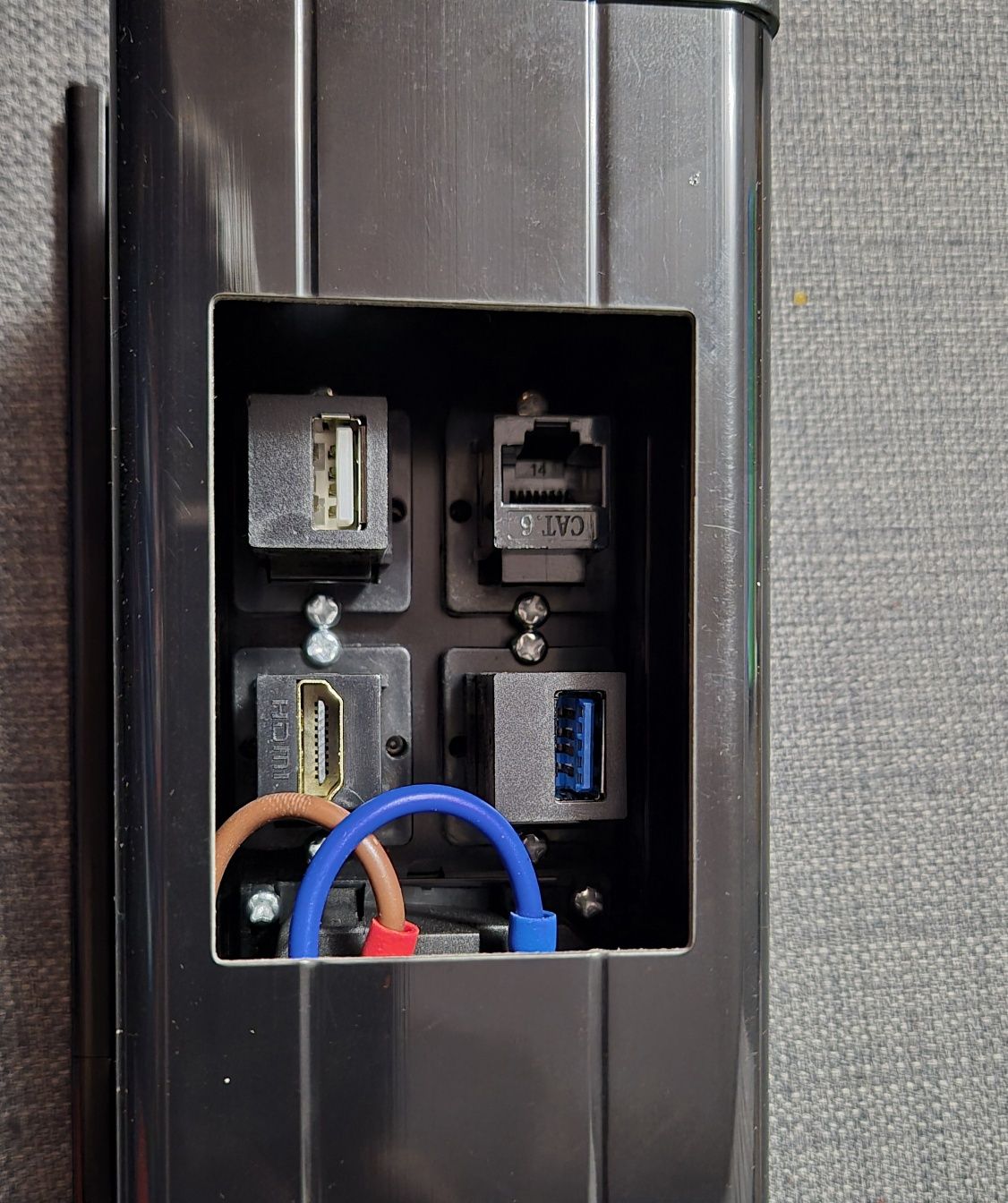 Gniazdo blatowe meblowe mediaport 2x elektryczne 230V HDMI USB slider