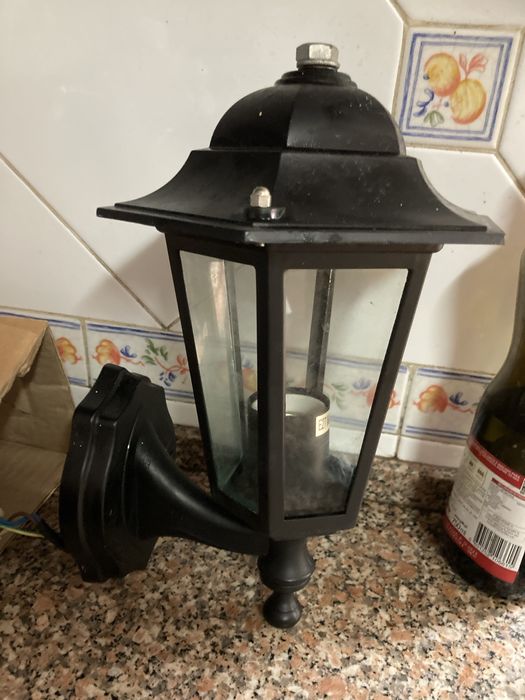 Candeeiros novos pretos de parede