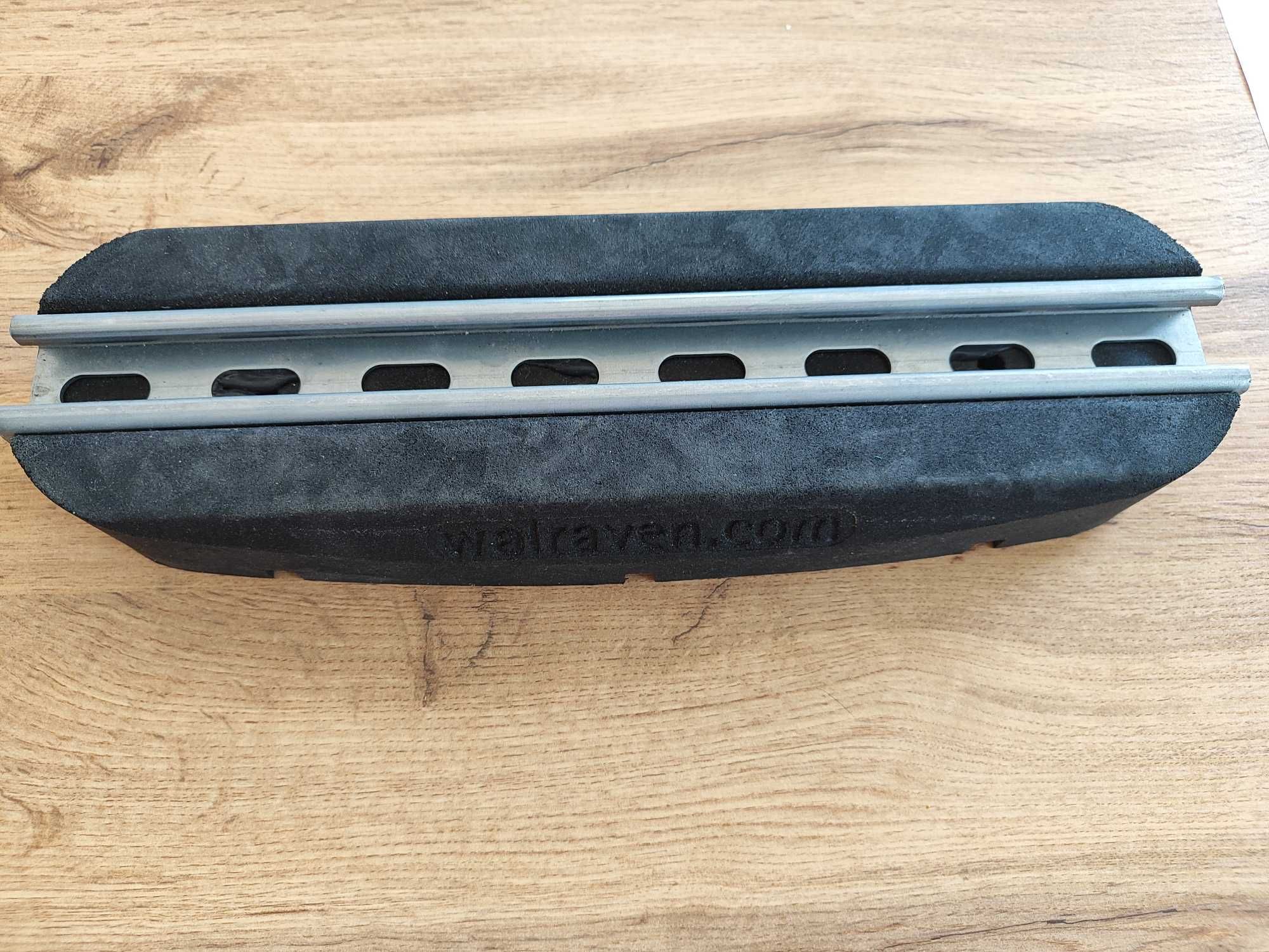 Podstawa gumowa pod klimatyzator 40 cm 2szt