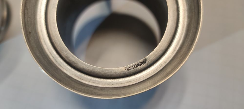 Продам подстаканник металлический,в хорошем состоянии.