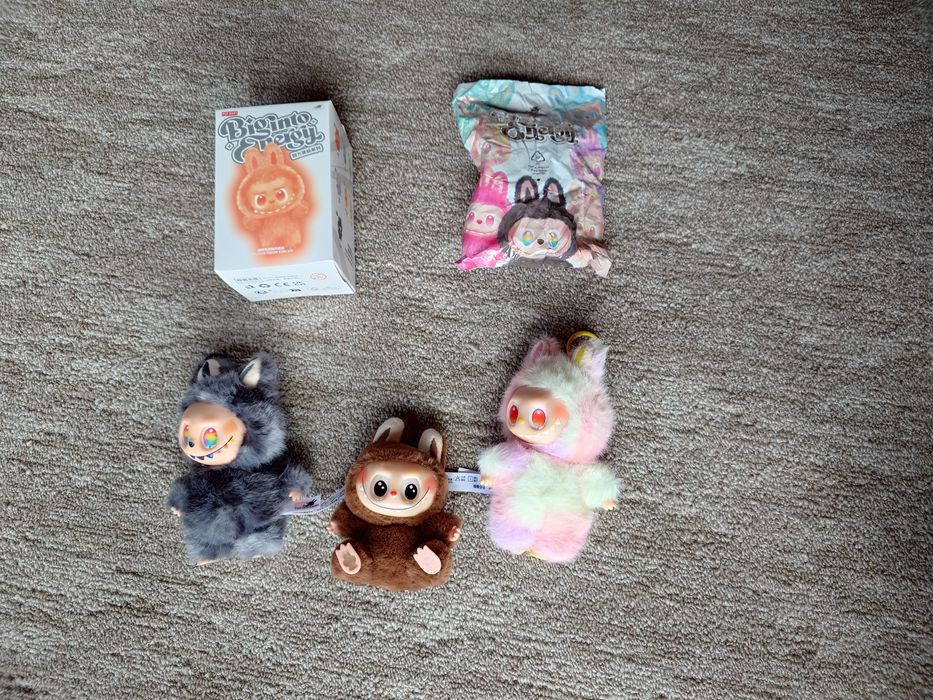 Labubu maskotka zabawka figurka crybaby brelok
