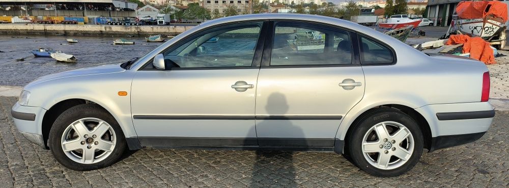 Vendo VW Passat B5 1.9TDI NACIONAL