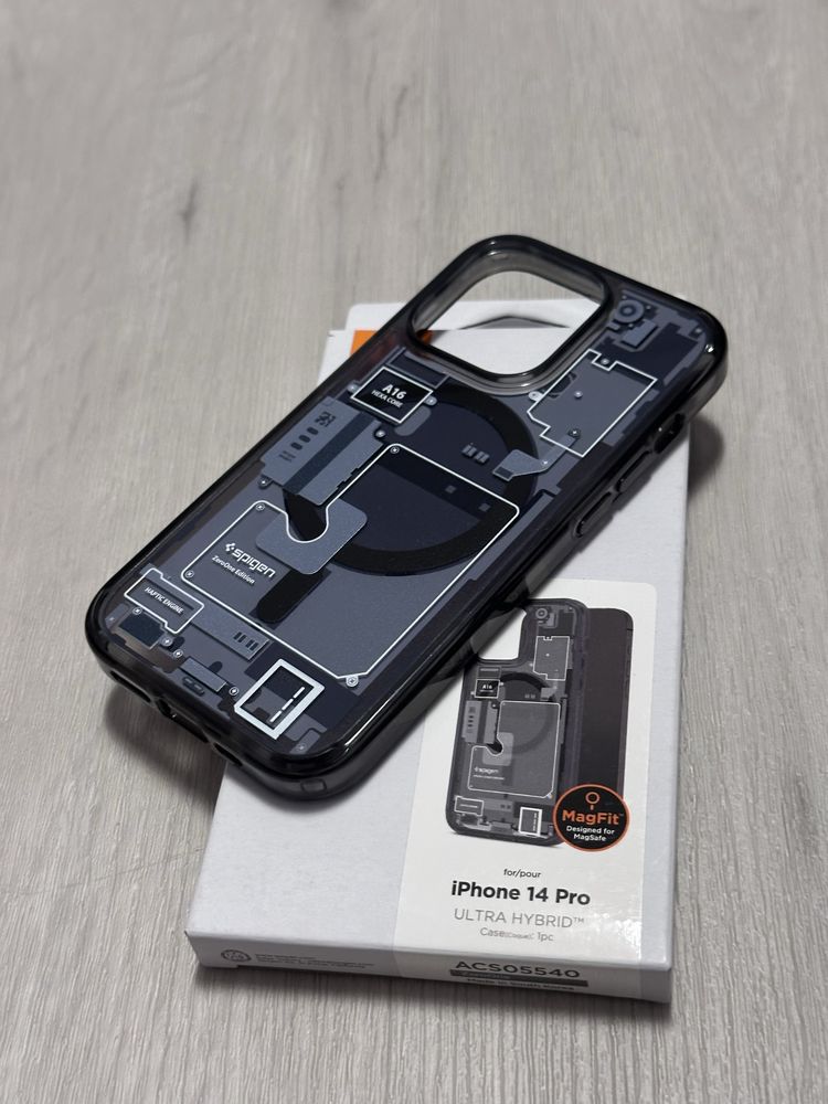 Etui Case Spigen Ultra Hybrid ZeroOne iPhone 14 Pro MagSafe