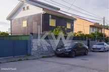 Excelente oportunidade em Fernão Ferro, propriedade de 1000m2 com mora