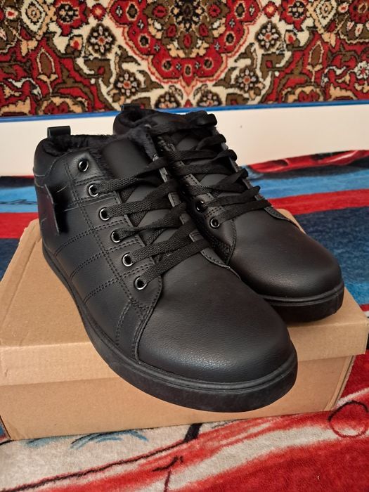 Зимові чоловічі шкіряні ботинки