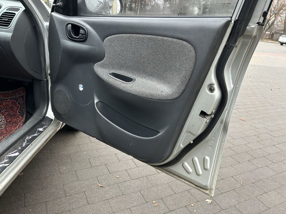 Daewoo lanos 1.4 бенз 2008р