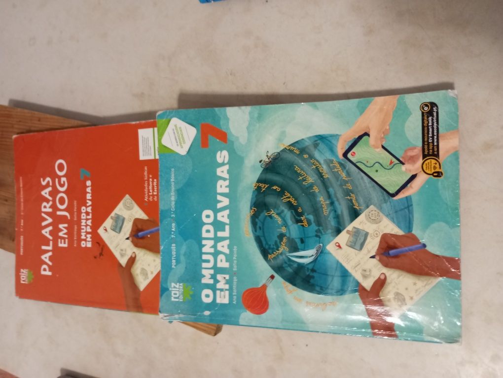 Livros escolares 7 ano