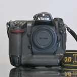 Nikon D2xs + 75-300