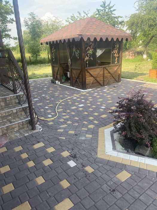 Укладка Бруківки Монтаж Бруківки Оренда інструмента