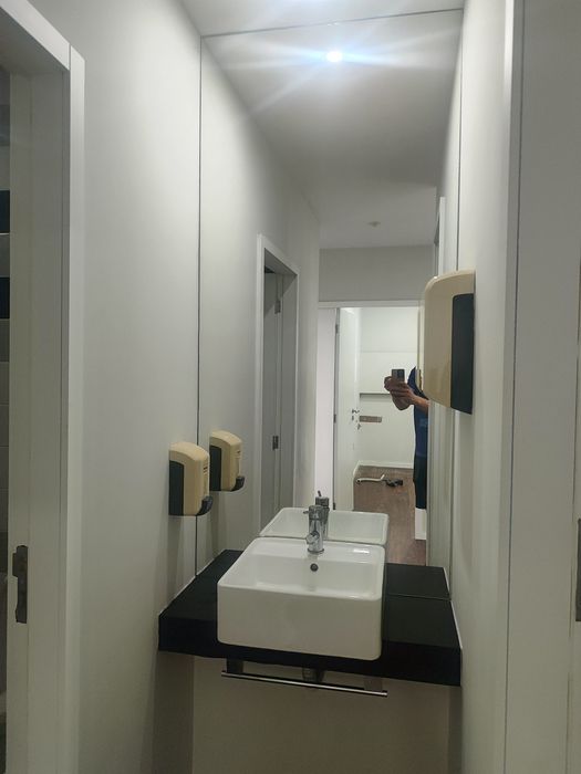 Lavatório de pousar e movel