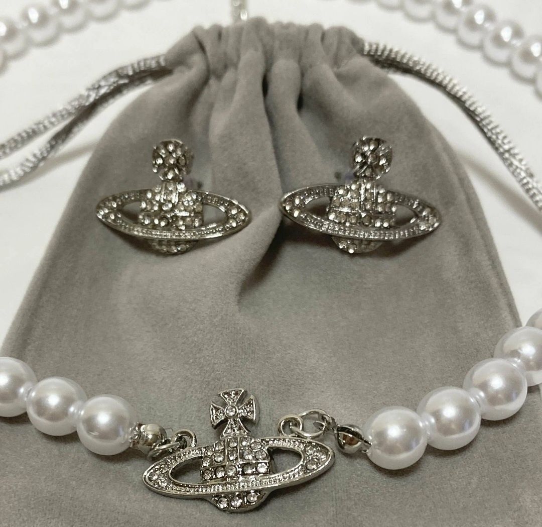 zestaw biżuterii planeta Westwood perełki kolczyki kolia naszyjnik