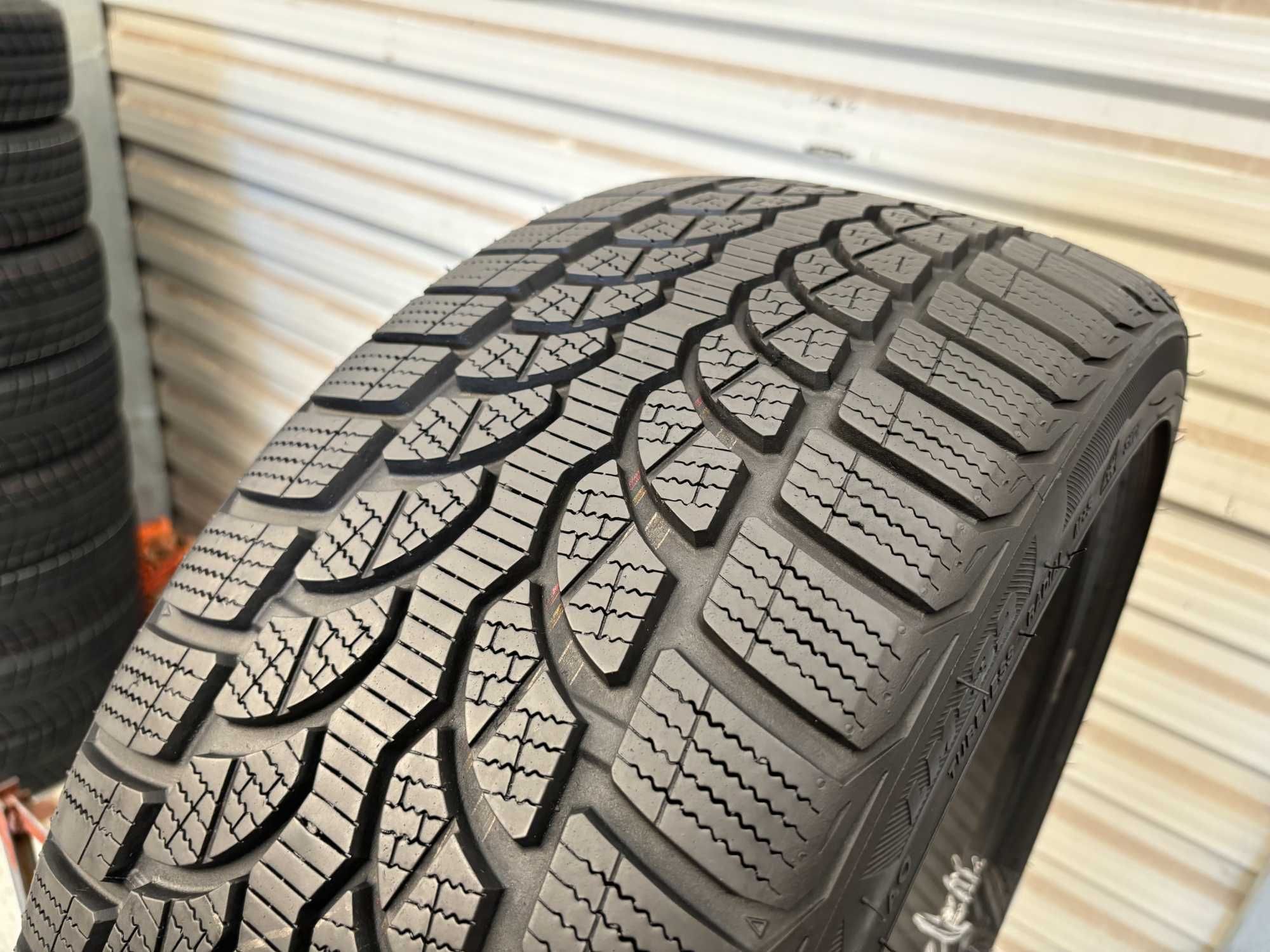 1szt zima 225/40R18 Bridgestone Blizzak LM-32 92V AO 7,5mm 2019r P4082