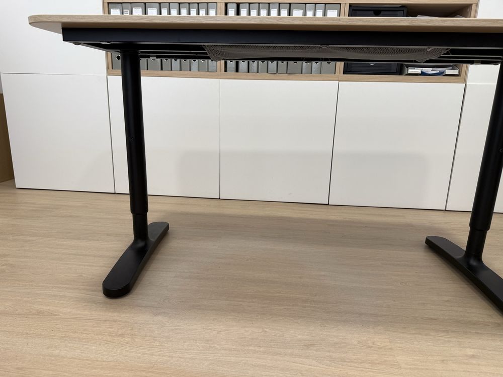 Duas Secretárias IKEA BEKANT