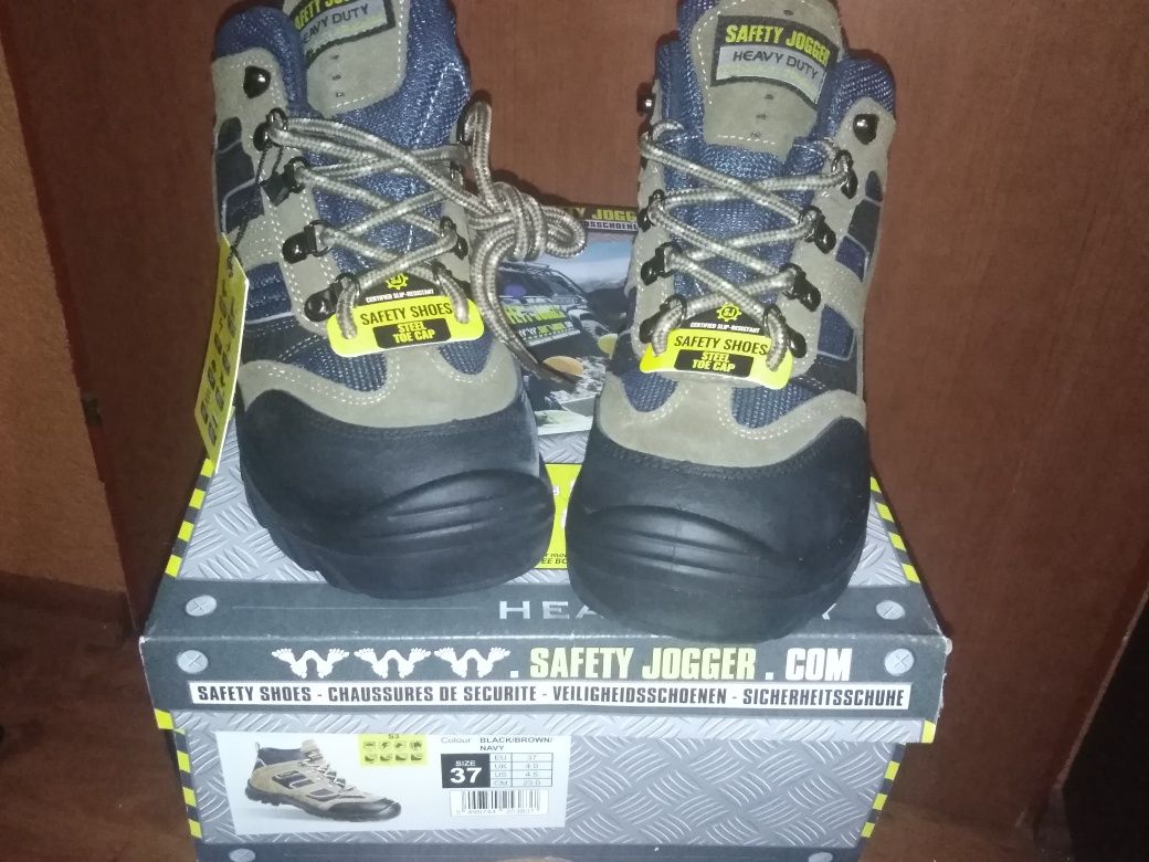 Buty robocze ochronne  ocieplane 37 safety jogger z noskiem