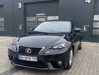 Lexus is 300h 2014