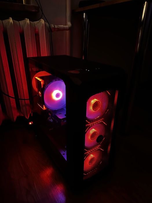 Ryzen 7 5700X3D / RTX 3060 12 GB / 32 GB RAM / 1 TB NVMe / SilentiumPC