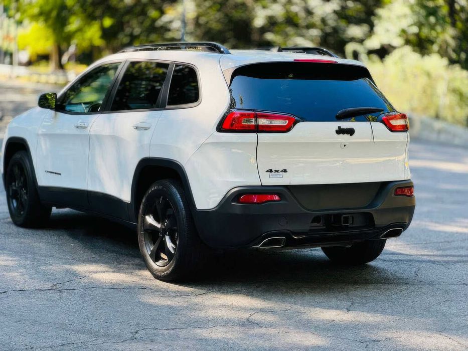 Jeep Cherokee Limited      2016